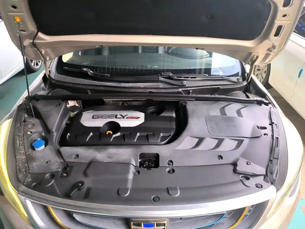 Geely Emgrand GS 2018 — фото 20