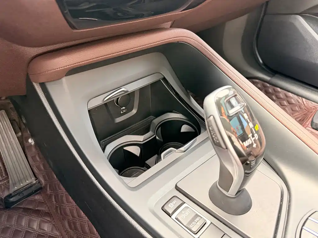BMW X1 2022 — фото 12
