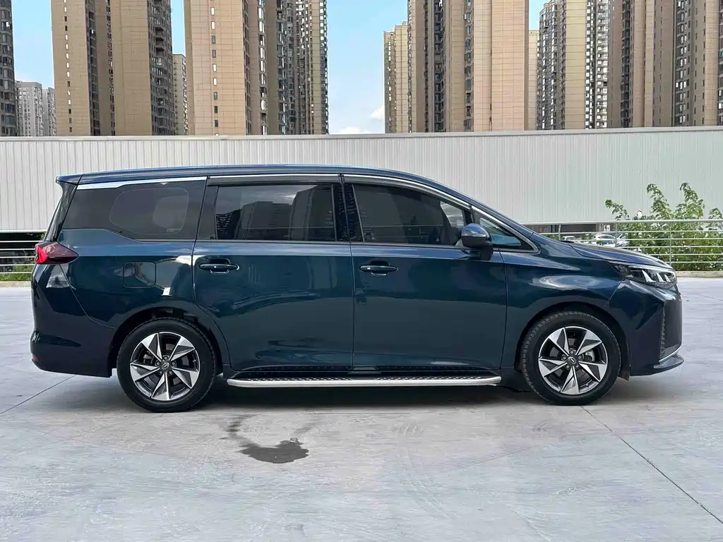 GAC Trumpchi M6 2022 — фото 8