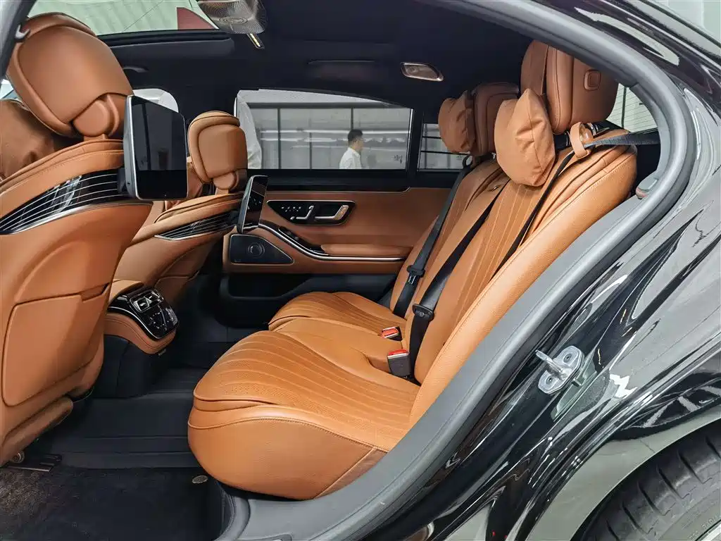 Mercedes-Benz S-Class 2025 — фото 12