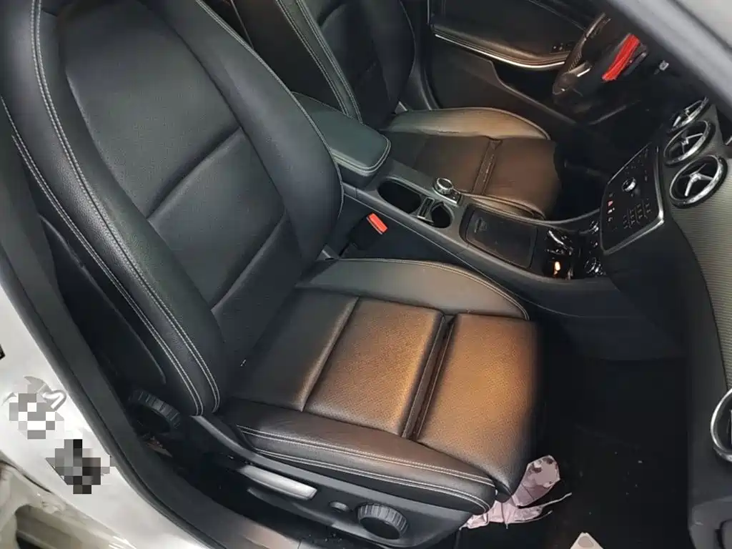 Mercedes-Benz GLA 2017 — фото 25