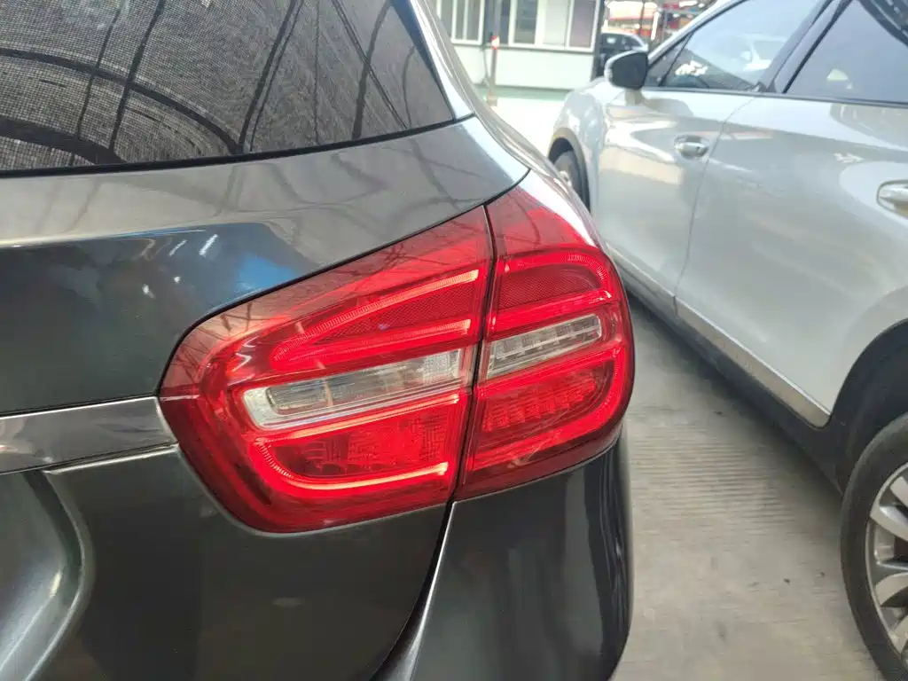 Mercedes-Benz GLA 2015 — фото 24