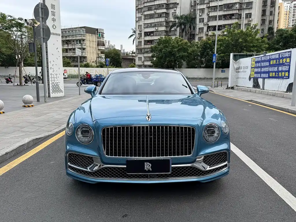 Bentley Flying Spur 2023