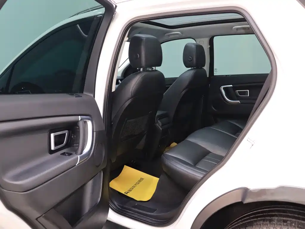 Land Rover Discovery Sport 2018 — фото 13