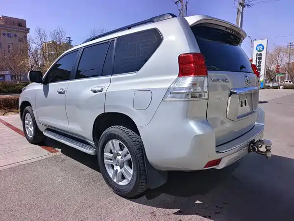 Toyota Prado 2010