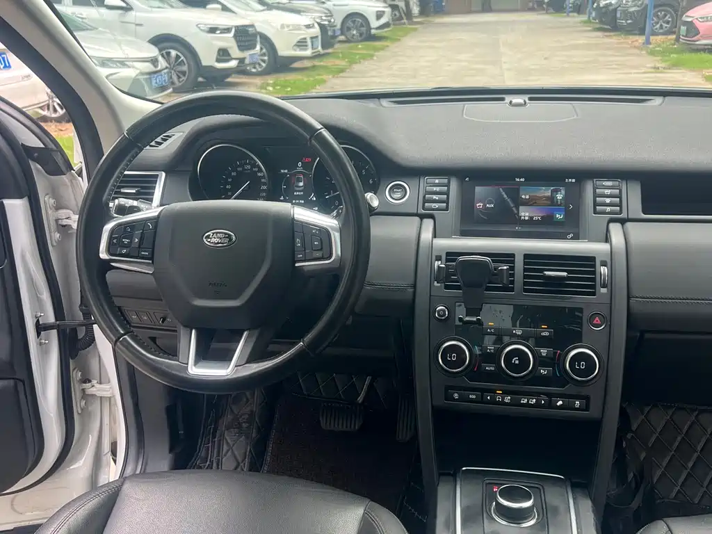 Land Rover Discovery Sport 2019 — фото 14