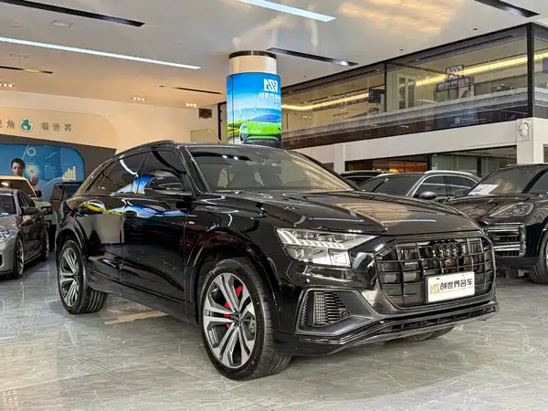 Audi Q8 2022
