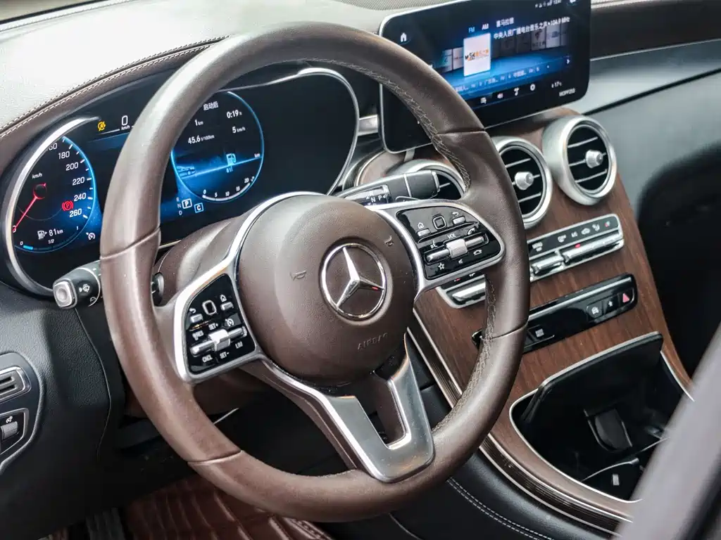 Mercedes-Benz GLC 2021