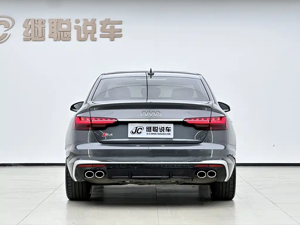 Audi A4L 2021 — фото 10