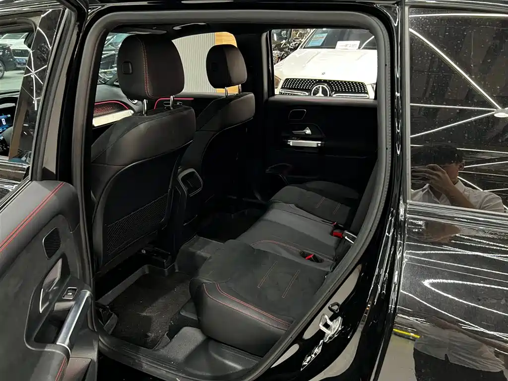Mercedes-Benz GLB AMG 2025 — фото 7