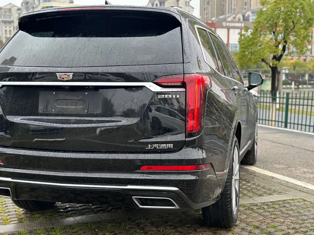 Cadillac XT6 2020 — фото 28