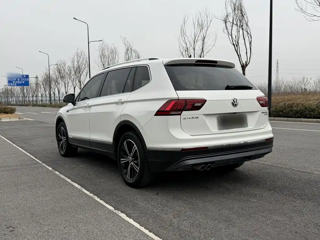 Volkswagen Tiguan L 2020