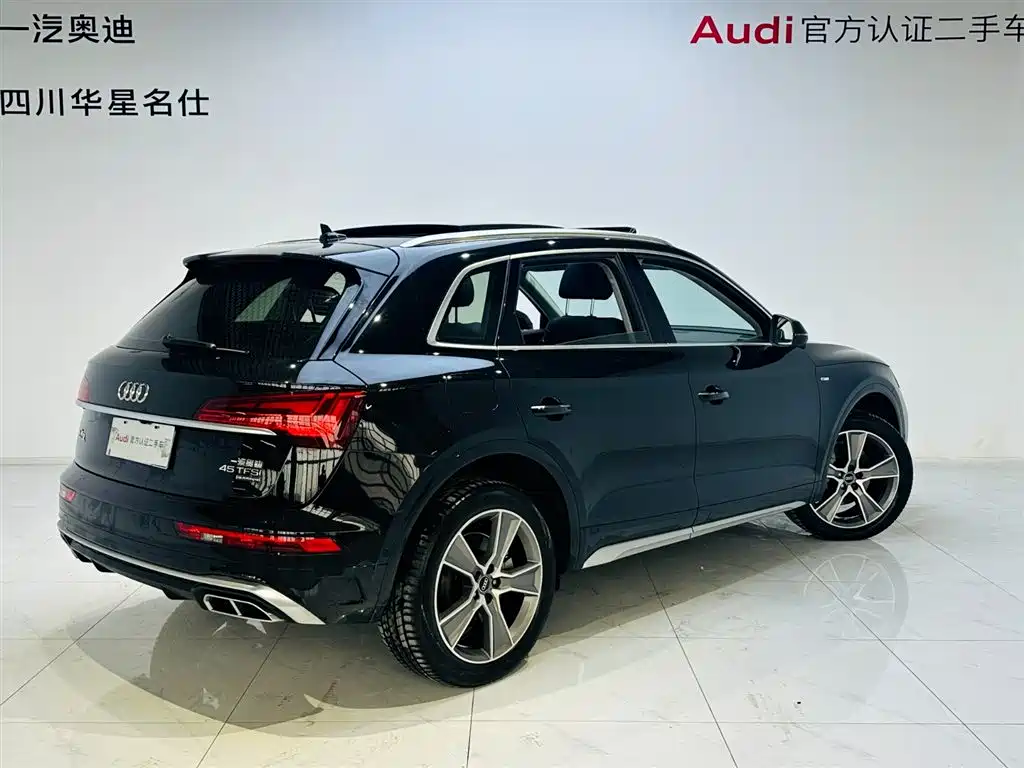 Audi Q5L 2022 — фото 3