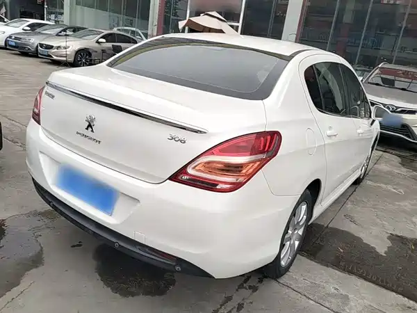 Peugeot 308 2014