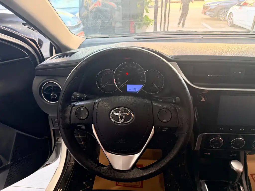 Toyota Levin 2018 — фото 13