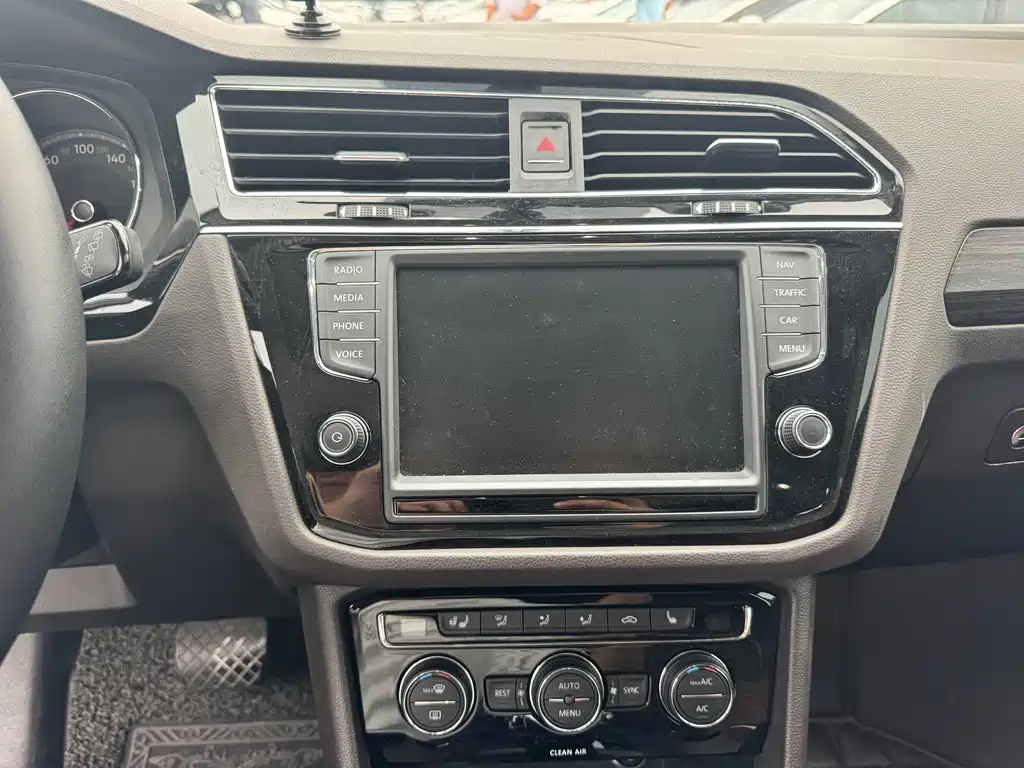 Volkswagen Tiguan L 2019