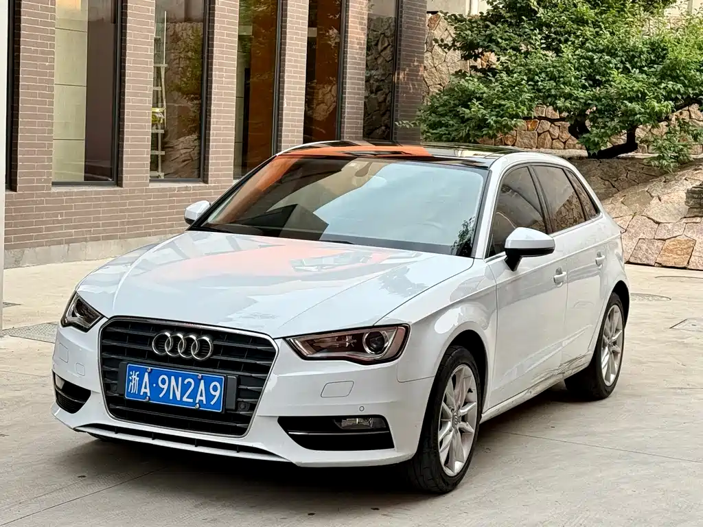 Audi A3 2015 — фото 1