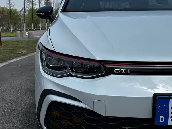Volkswagen Golf GTI 2021