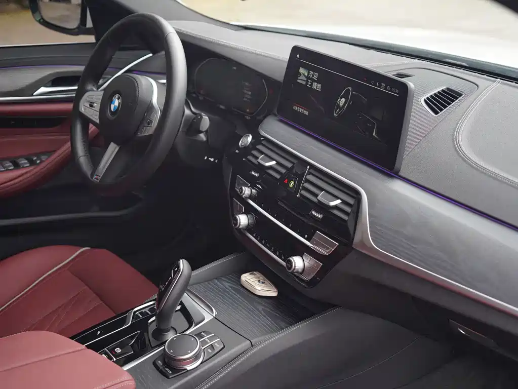 BMW 5 Series 2023 — фото 12