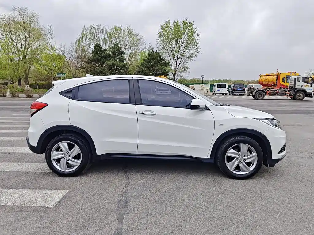 Honda Vezel 2020 — фото 12