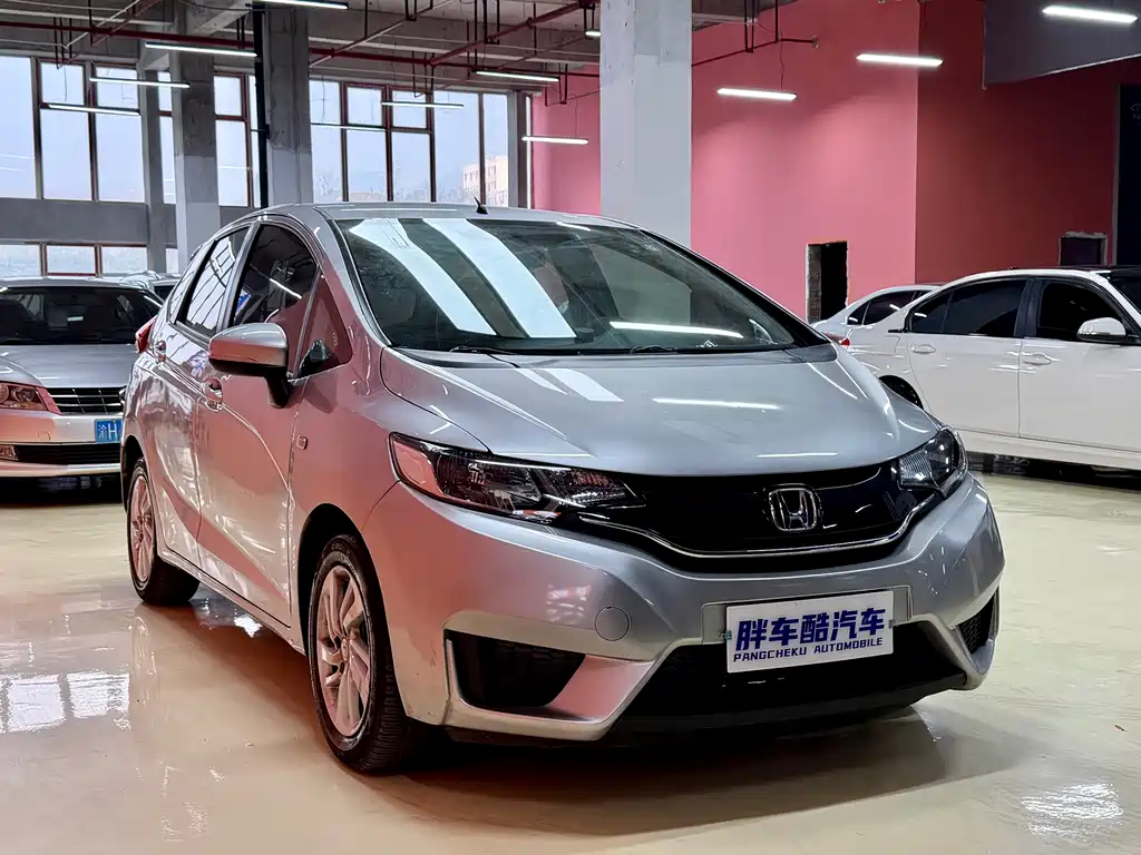Honda Fit 2015 — фото 2
