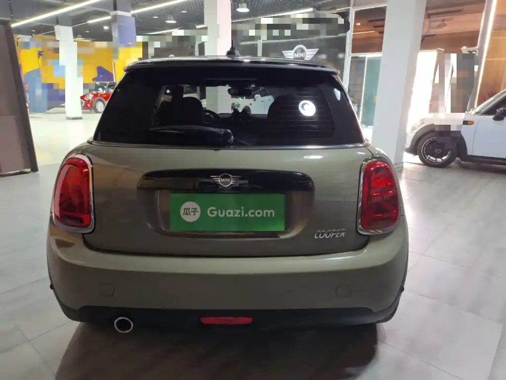 MINI MINI 2020