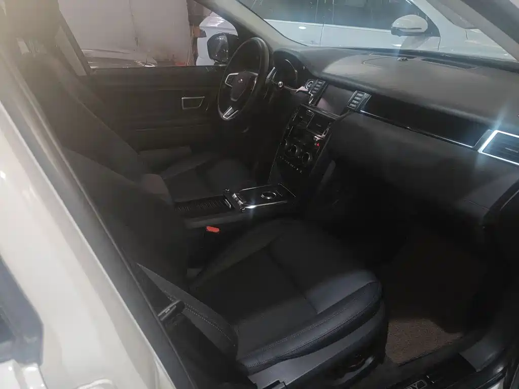 Land Rover Discovery Sport 2019 — фото 20