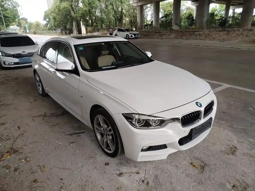 BMW 3 Series 2017 — фото 22