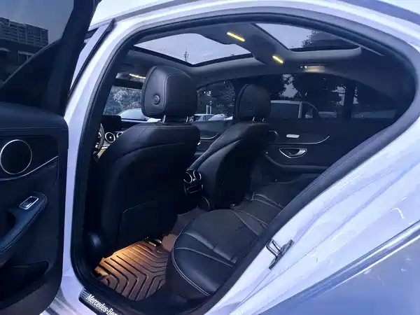 Mercedes-Benz C-Class 2019