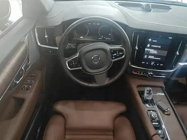 Volvo S90 2021