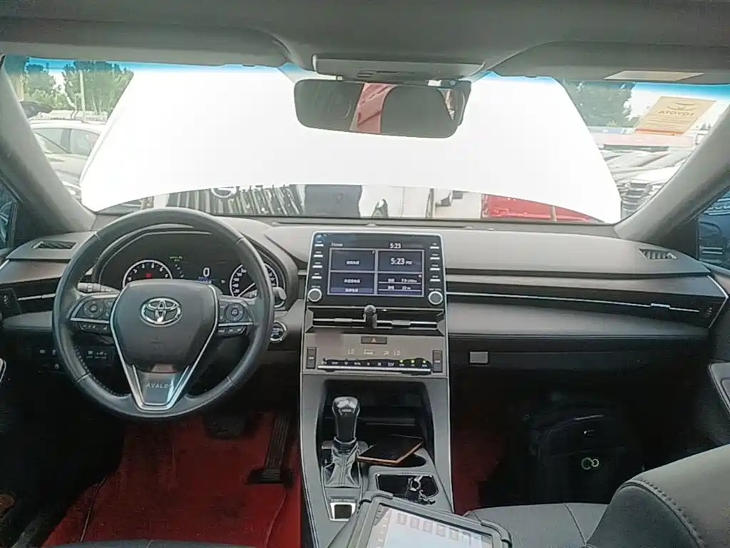 Toyota Avalon 2019 — фото 10