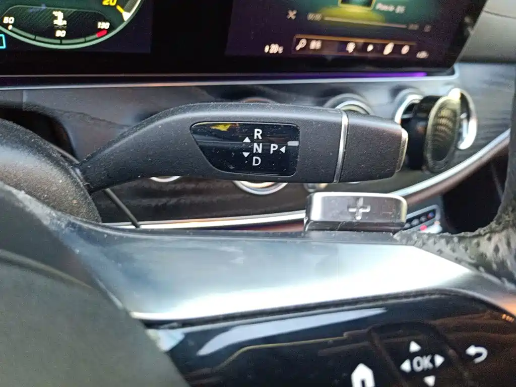 Mercedes-Benz E-Class 2022 — фото 11