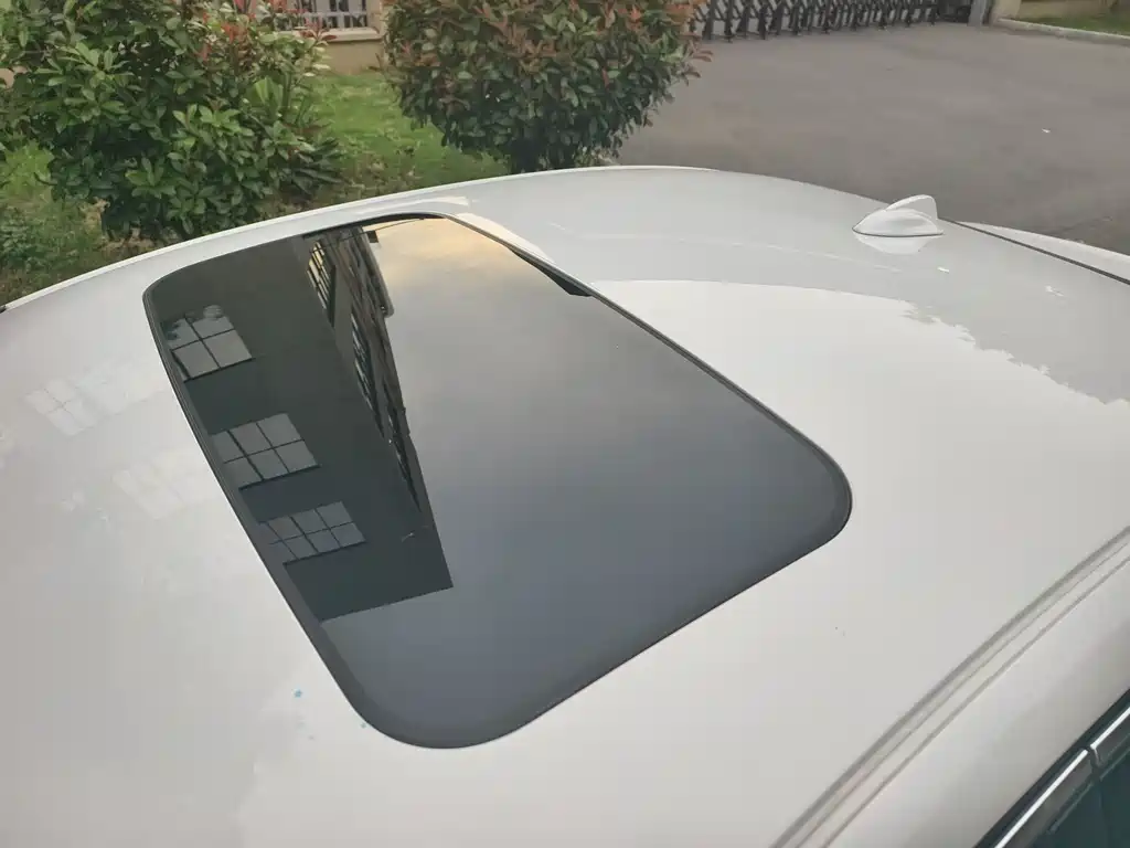 Volvo S60 2017 — фото 16