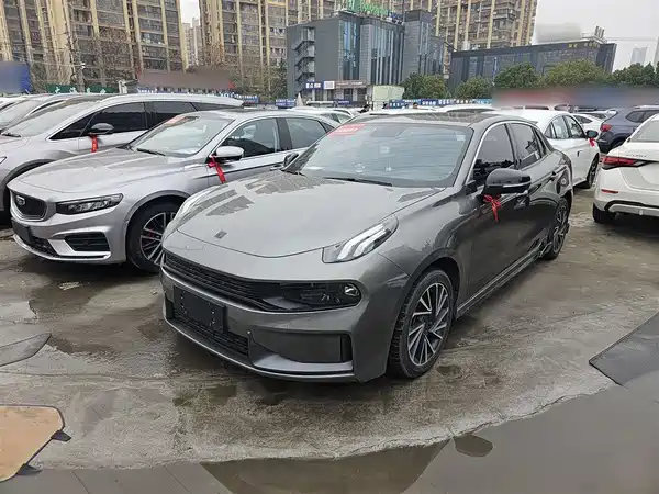 Lynk & Co 03 2021