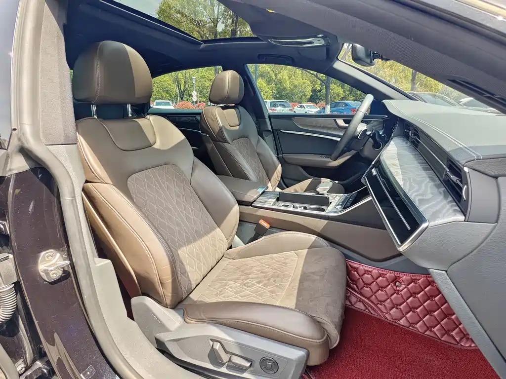 Audi A7L 2022 — фото 13