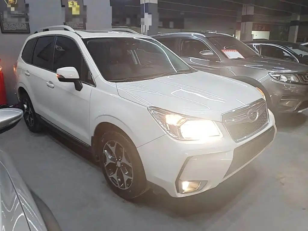 Subaru Forester 2015 — фото 4