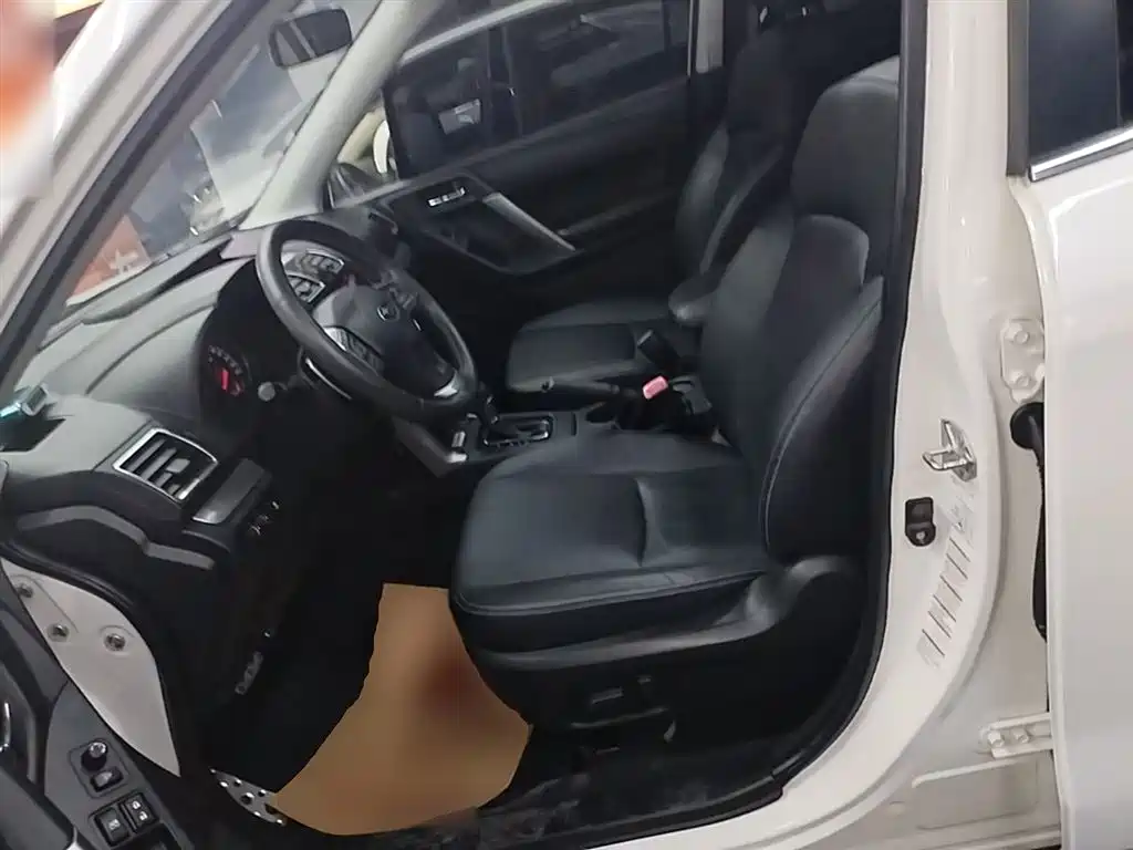 Subaru Forester 2015 — фото 15
