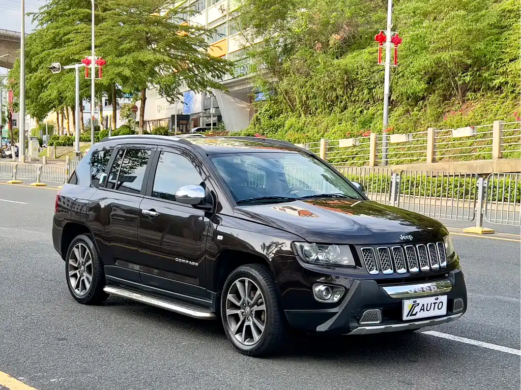 Jeep Compass 2014 — фото 3