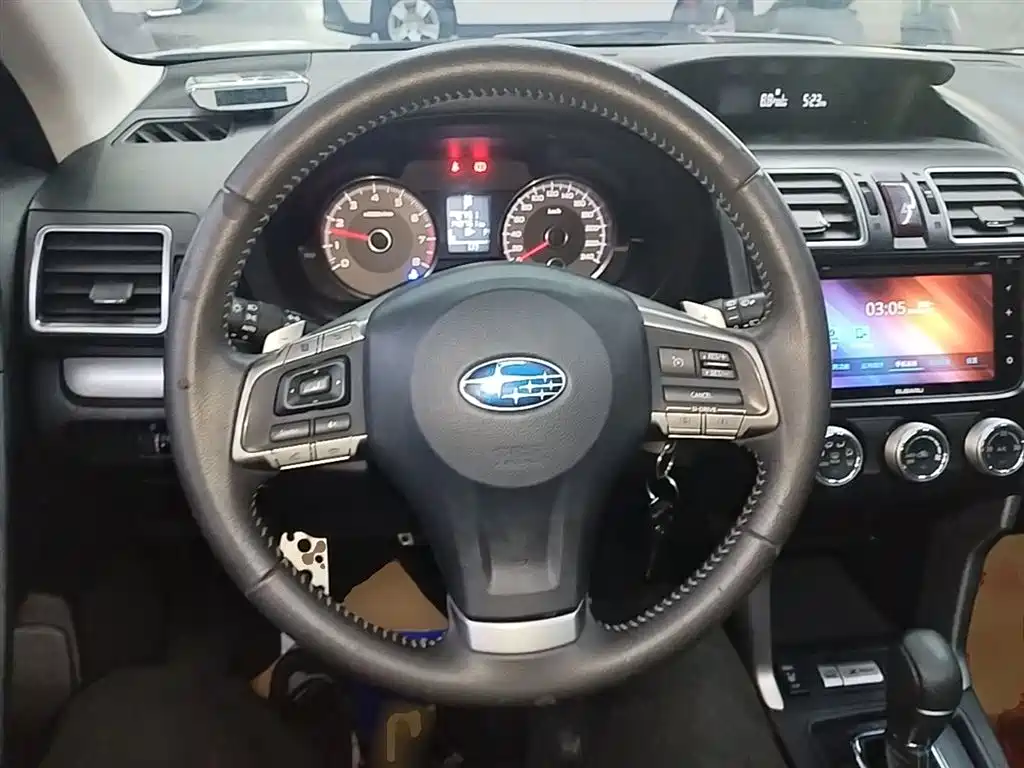 Subaru Forester 2015 — фото 11