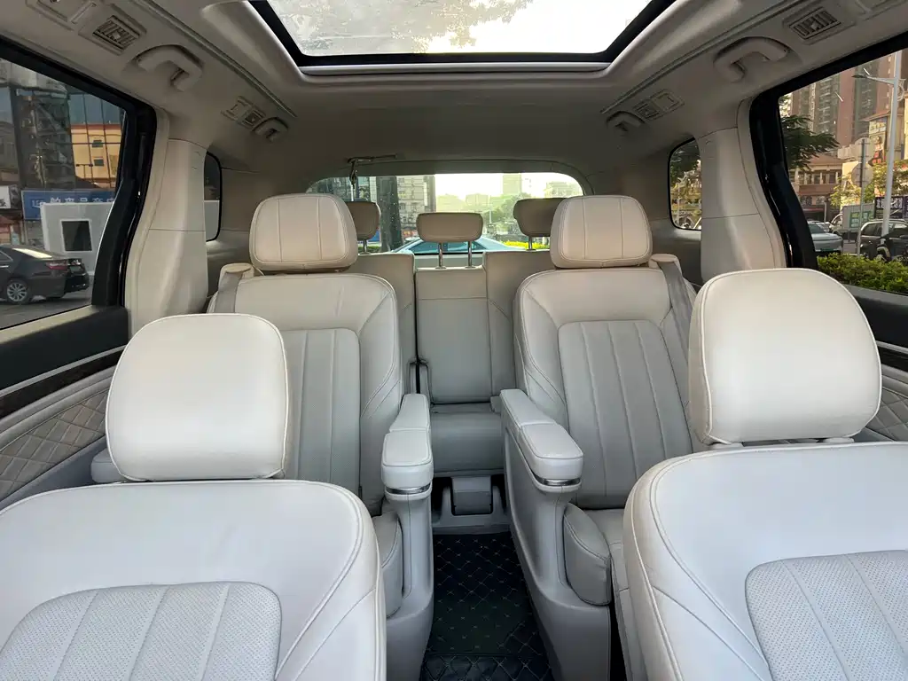 GAC Motor Trumpchi M8 2019 — фото 14