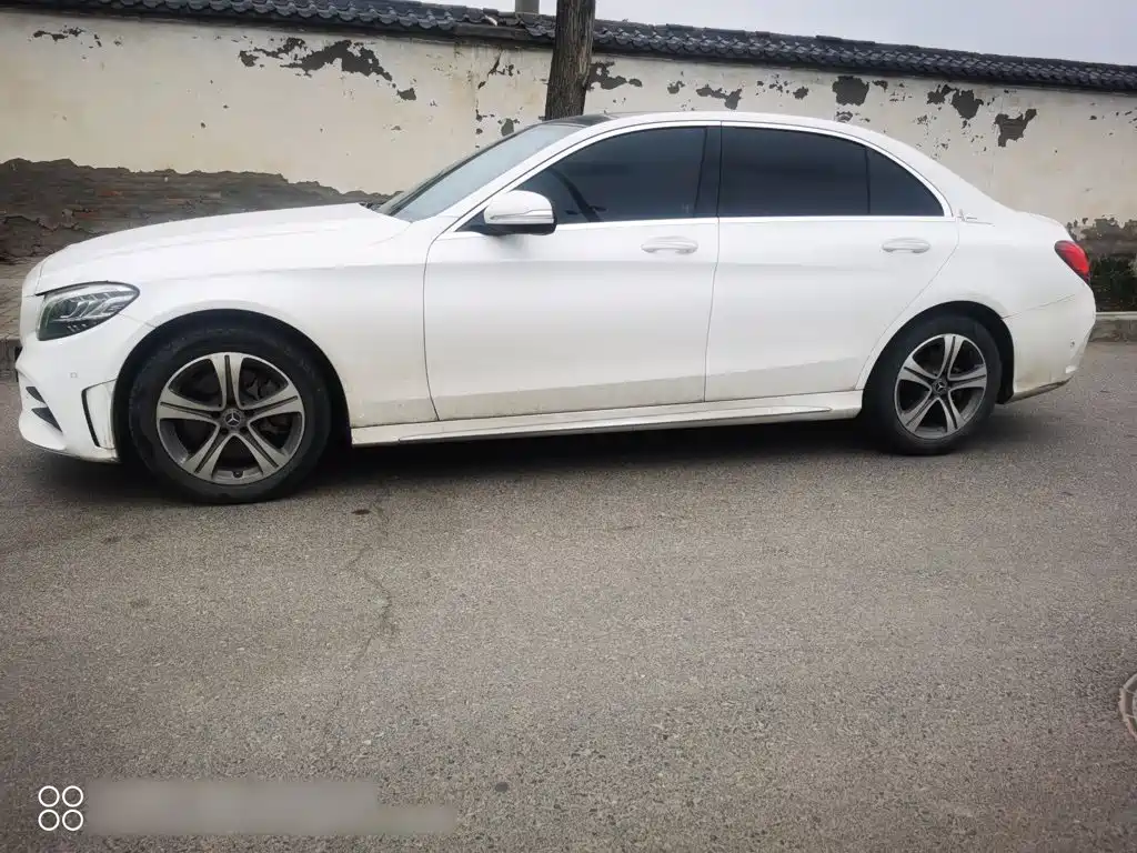 Mercedes-Benz C-Class 2020