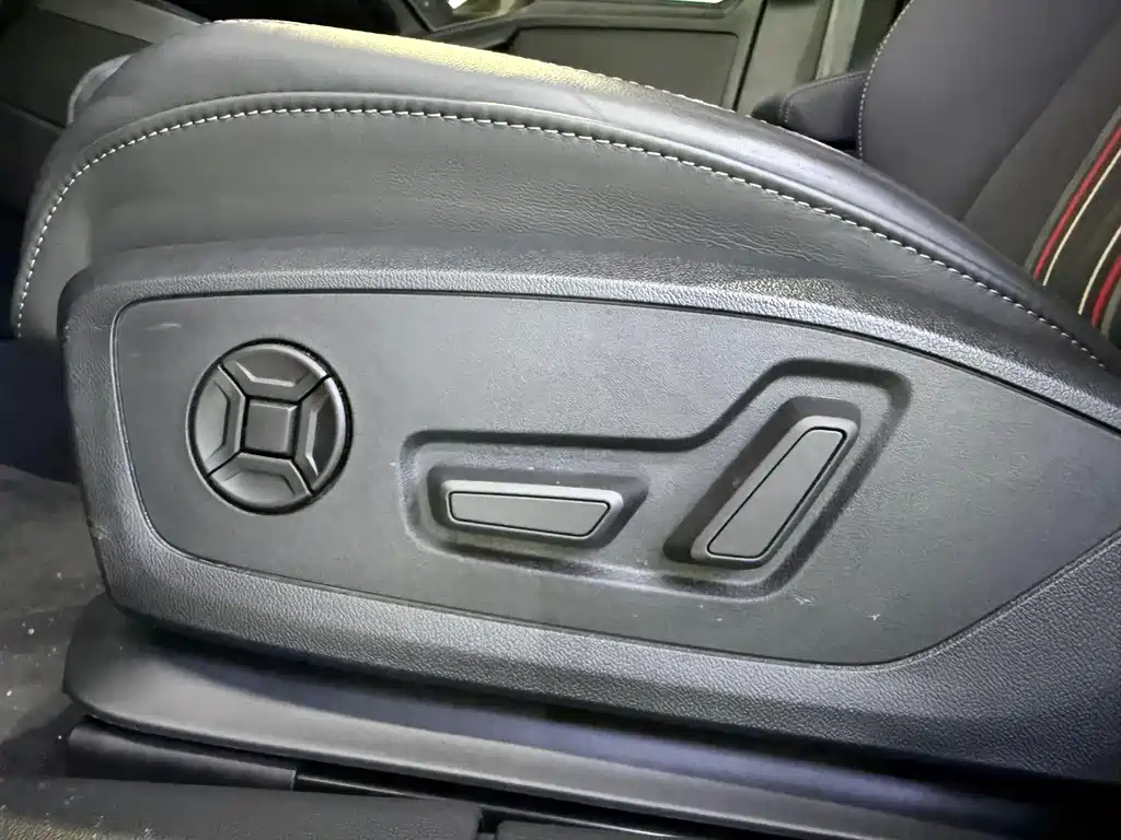 Audi A3 2023 — фото 19