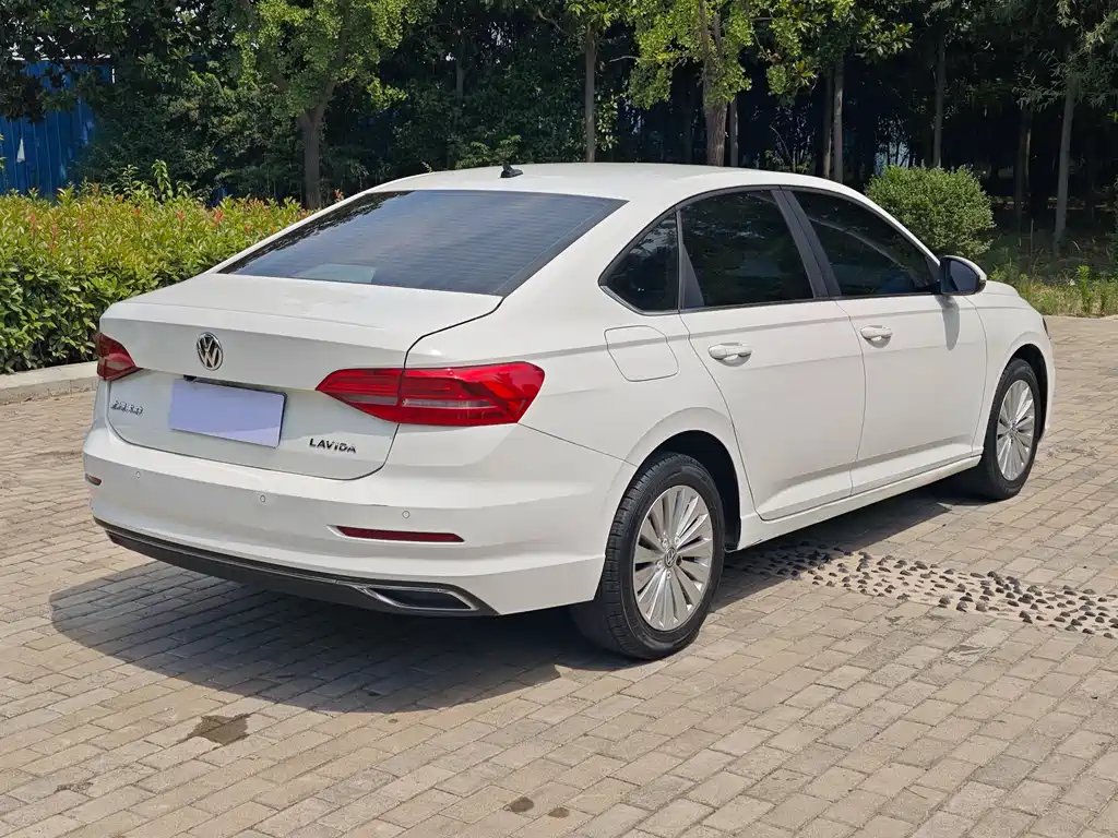 Volkswagen Lavida 2019 — фото 10