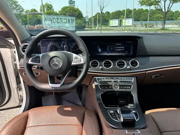 Mercedes-Benz E-Class 2016