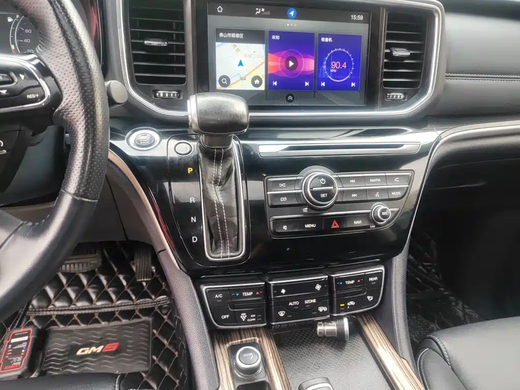 GAC Trumpchi M8 2019 — фото 14