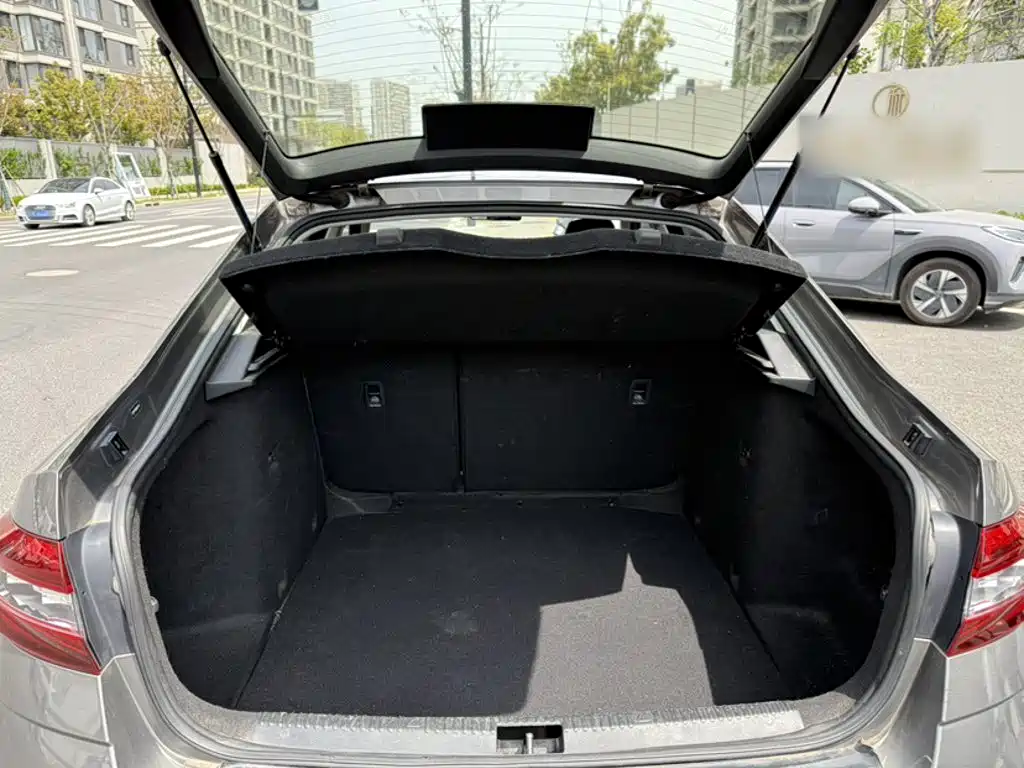 Skoda Octavia 2022 — фото 15