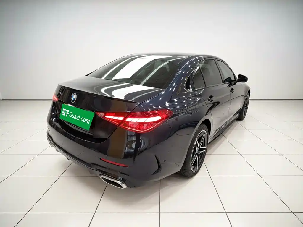 Mercedes-Benz C-Class 2025