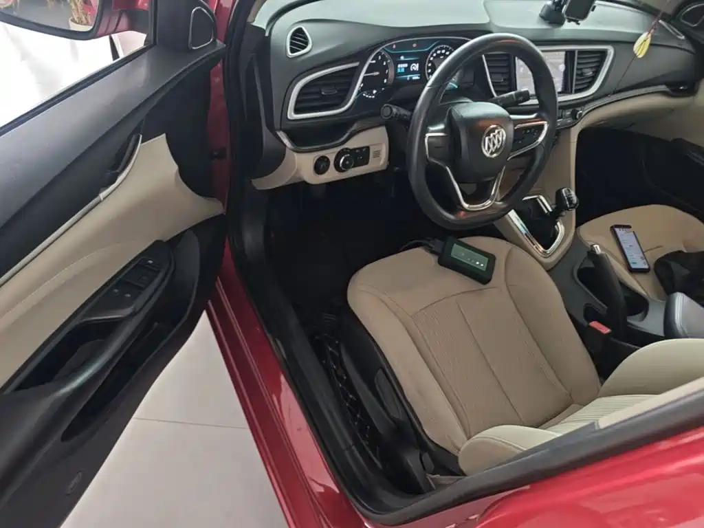 Buick Excelle 2016 — фото 16