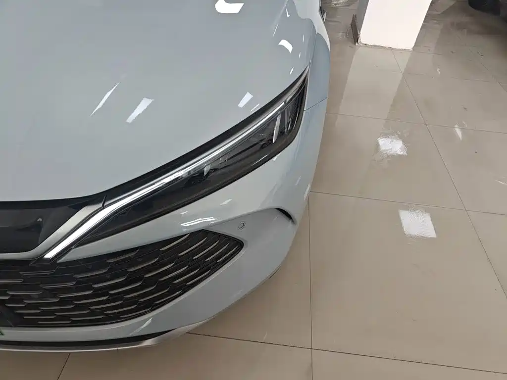 BYD Qin L 2025 — фото 24