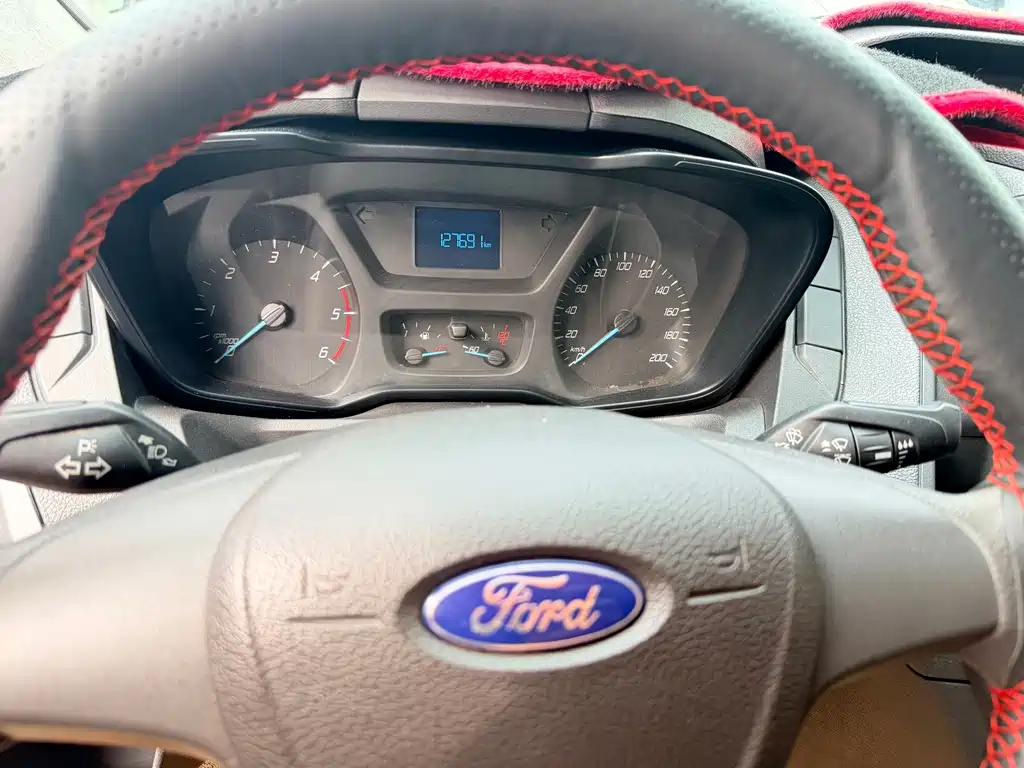 Ford Transit 2018 — фото 11